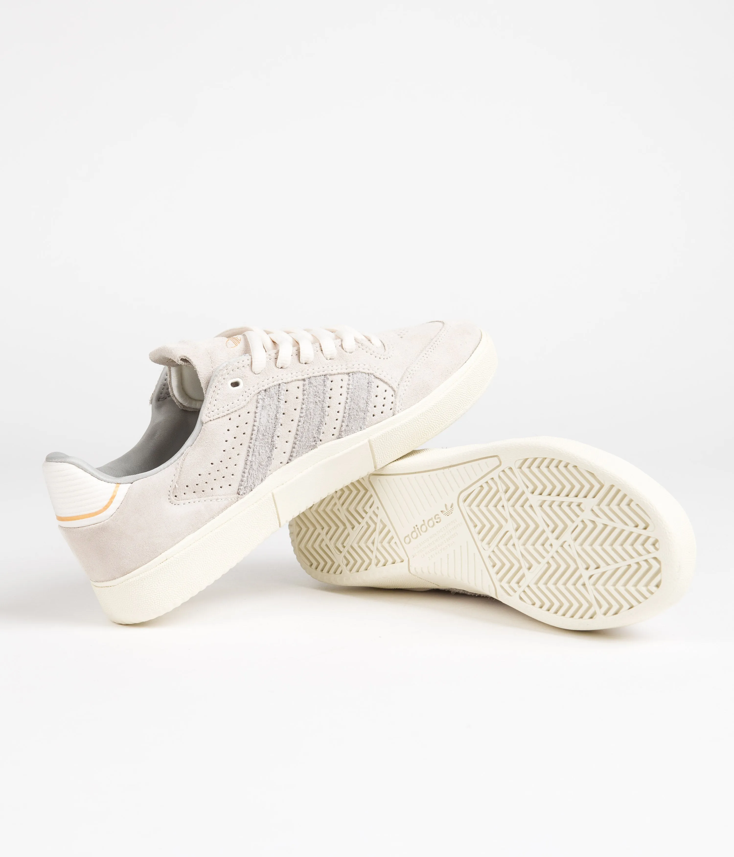 Adidas Tyshawn Low Shoes - Chalk White / Grey One / Cream White