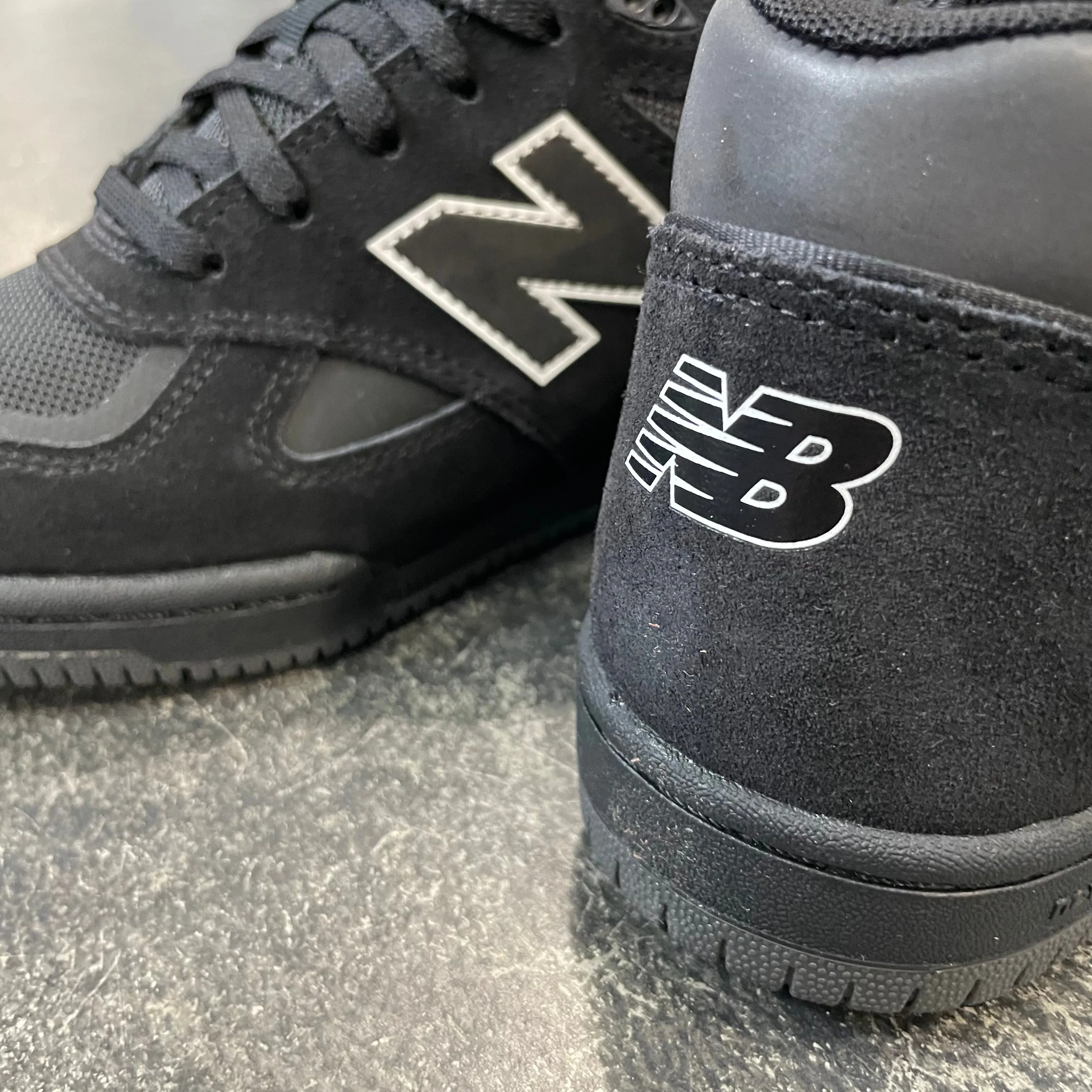 New Balance Numeric Tom Knox 600 Black/White