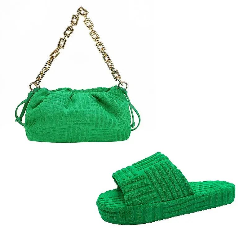 Towelette Bag and Shoe Set